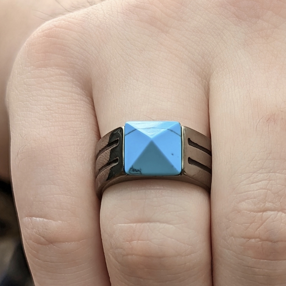 New stainless steel men's geometric blue and gunmetal modern ring - Picture 3 of 3